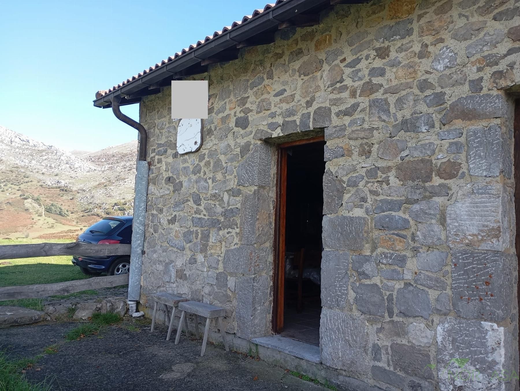 Vista exterior de Casa o xalet en venda en Quirós amb Calefacció i Traster