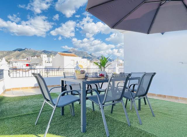 Casa-chalet en Alquiler en Centro