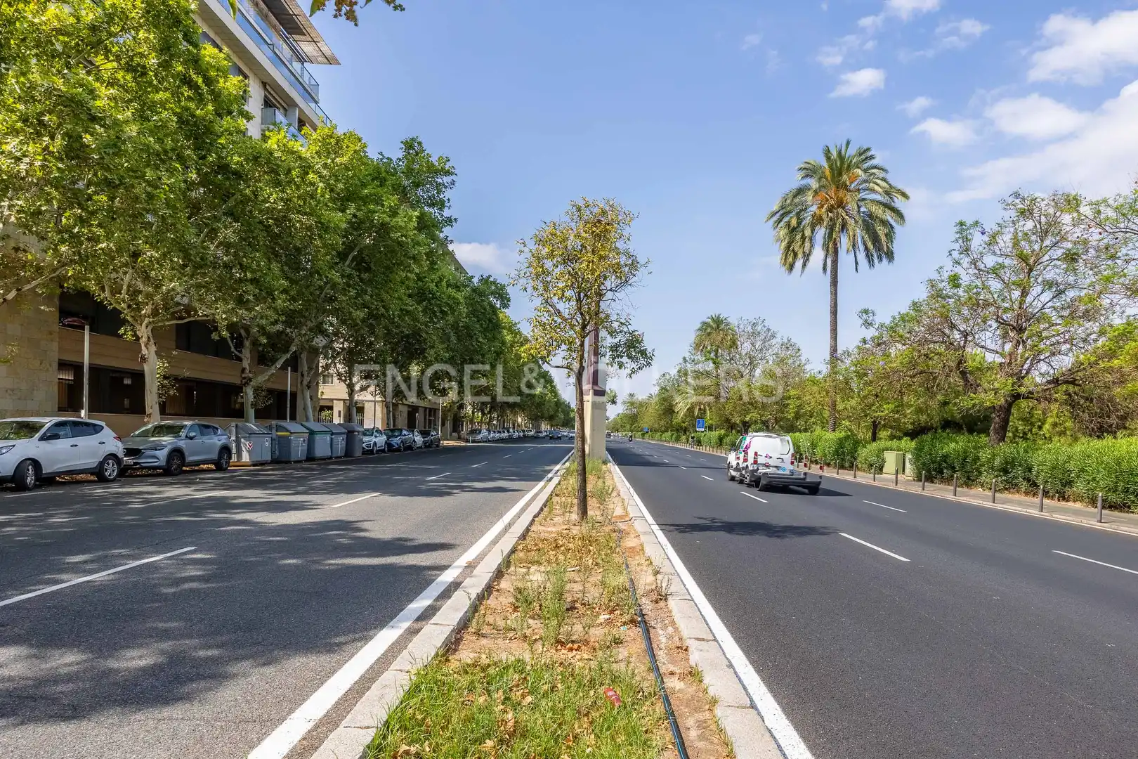 Exterior view of Flat for sale in Sevilla  with Air Conditioner, Heating and Private garden