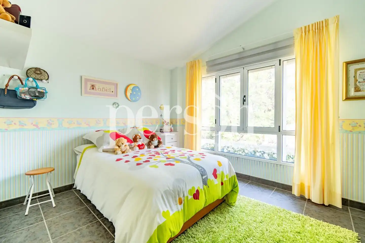 Dormitori de Casa o xalet en venda en Alzira amb Jardí privat, Terrassa i Piscina