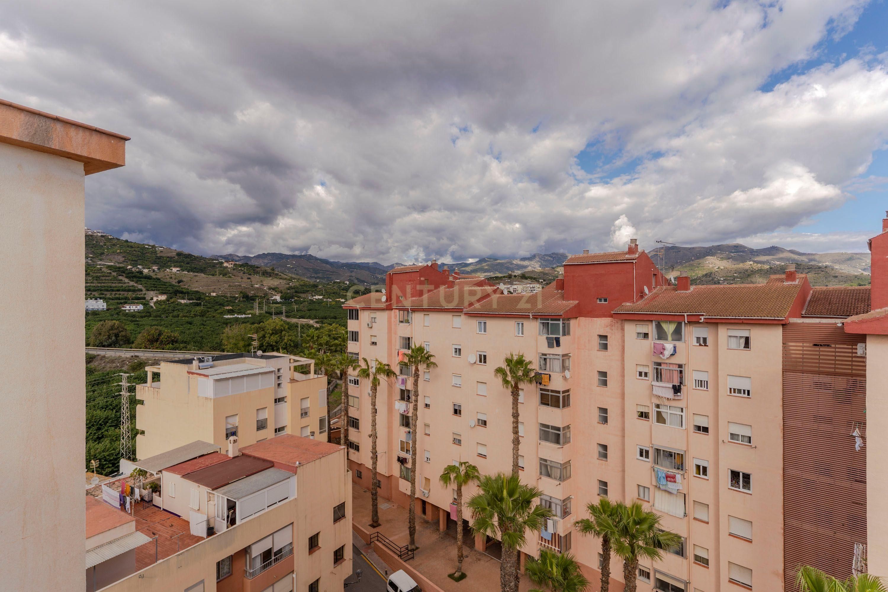 Vista exterior de Apartament en venda en Almuñécar