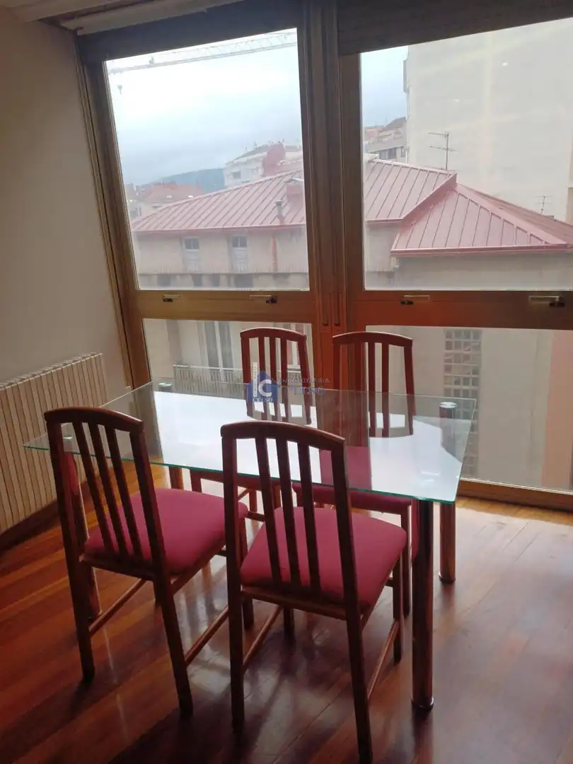 Comedor de Piso de alquiler en Ourense Capital  con Calefacción, Parquet y Trastero