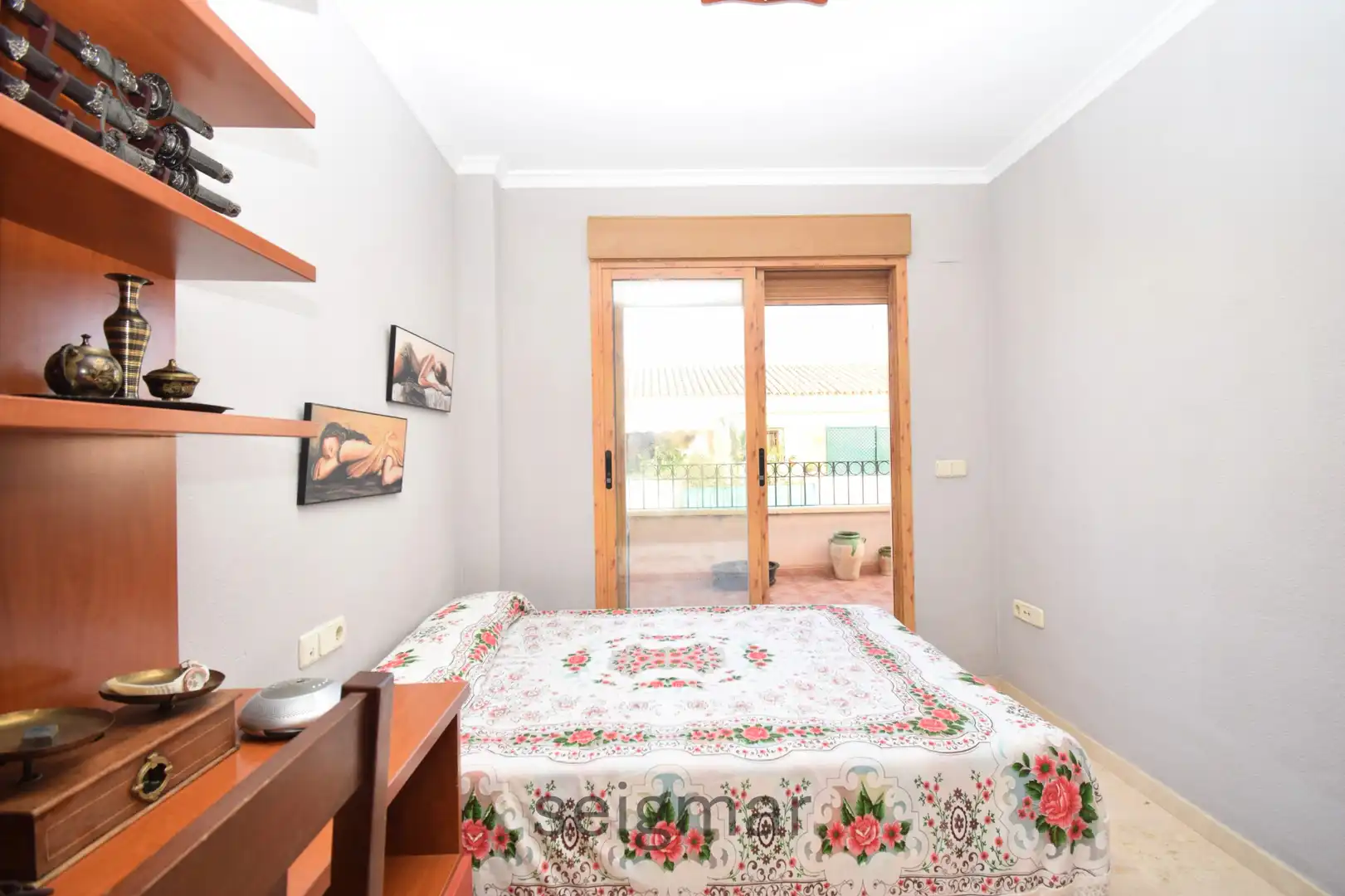 Habitación de Casa adosada en venta en La Nucia con Terraza, Horno y Lavadora