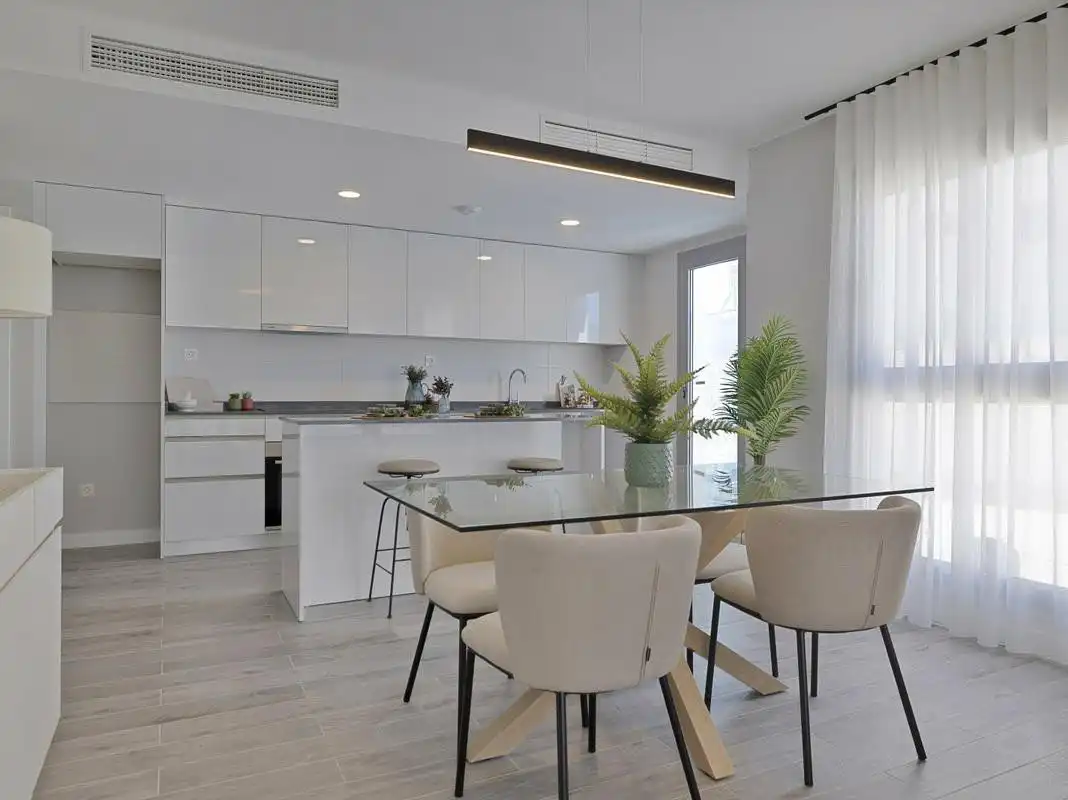 Apartament amb terrassa en venda a El Faro de Calaburra - Chaparral, imagen 5