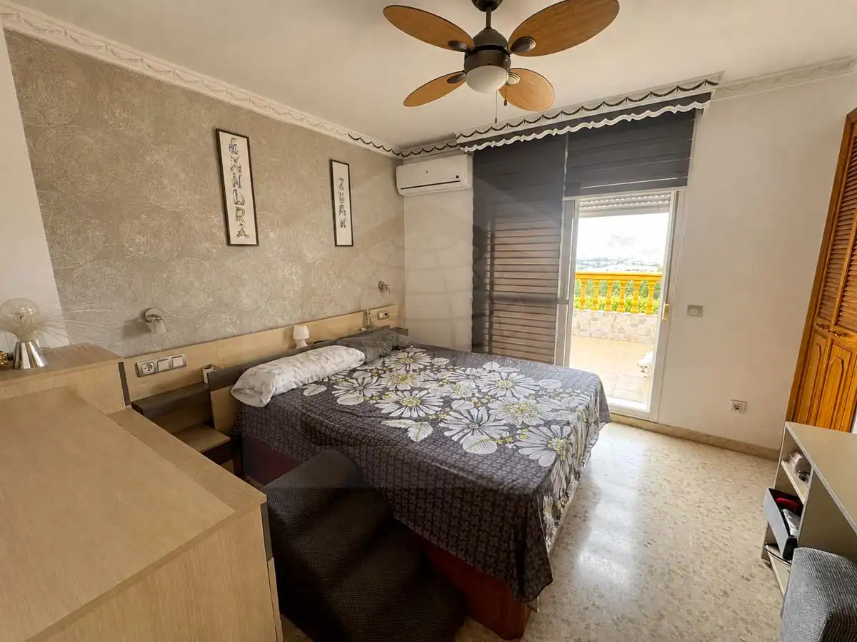 Dormitori de Casa adosada en venda en Cártama amb Terrassa i Piscina comunitària