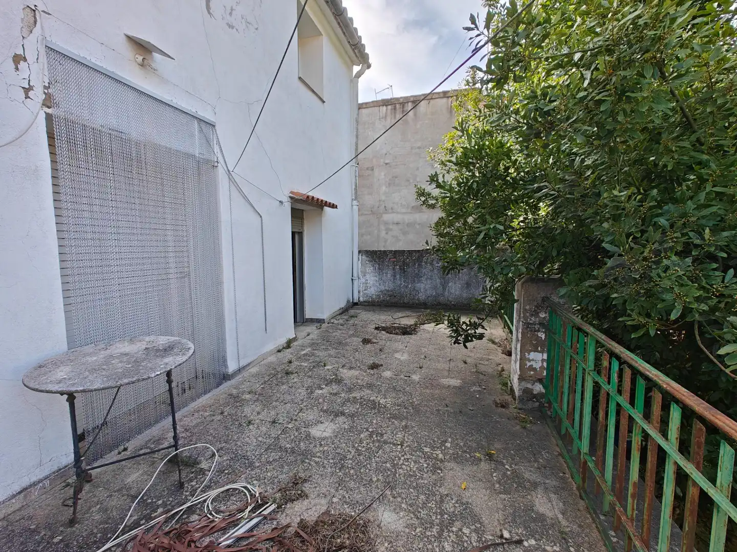 Vista exterior de Edificio en venta en Dos Aguas