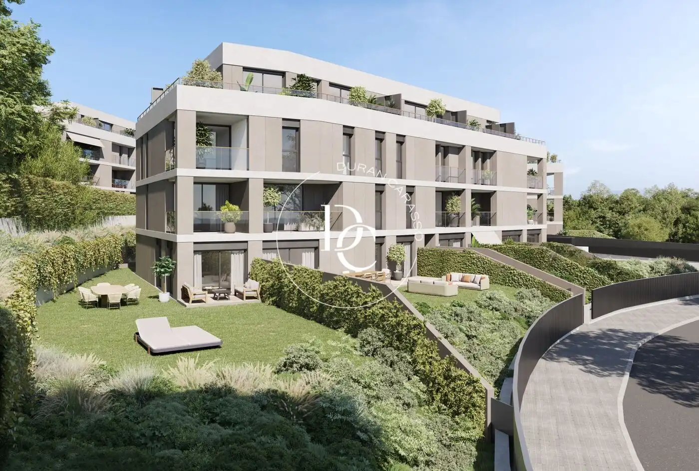 Vista exterior de Dúplex en venda en Sitges amb Jardí privat, Terrassa i Traster