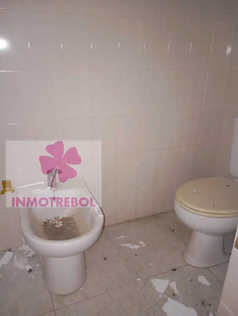 Bathroom of Flat for sale in Dos Hermanas  with Balcony