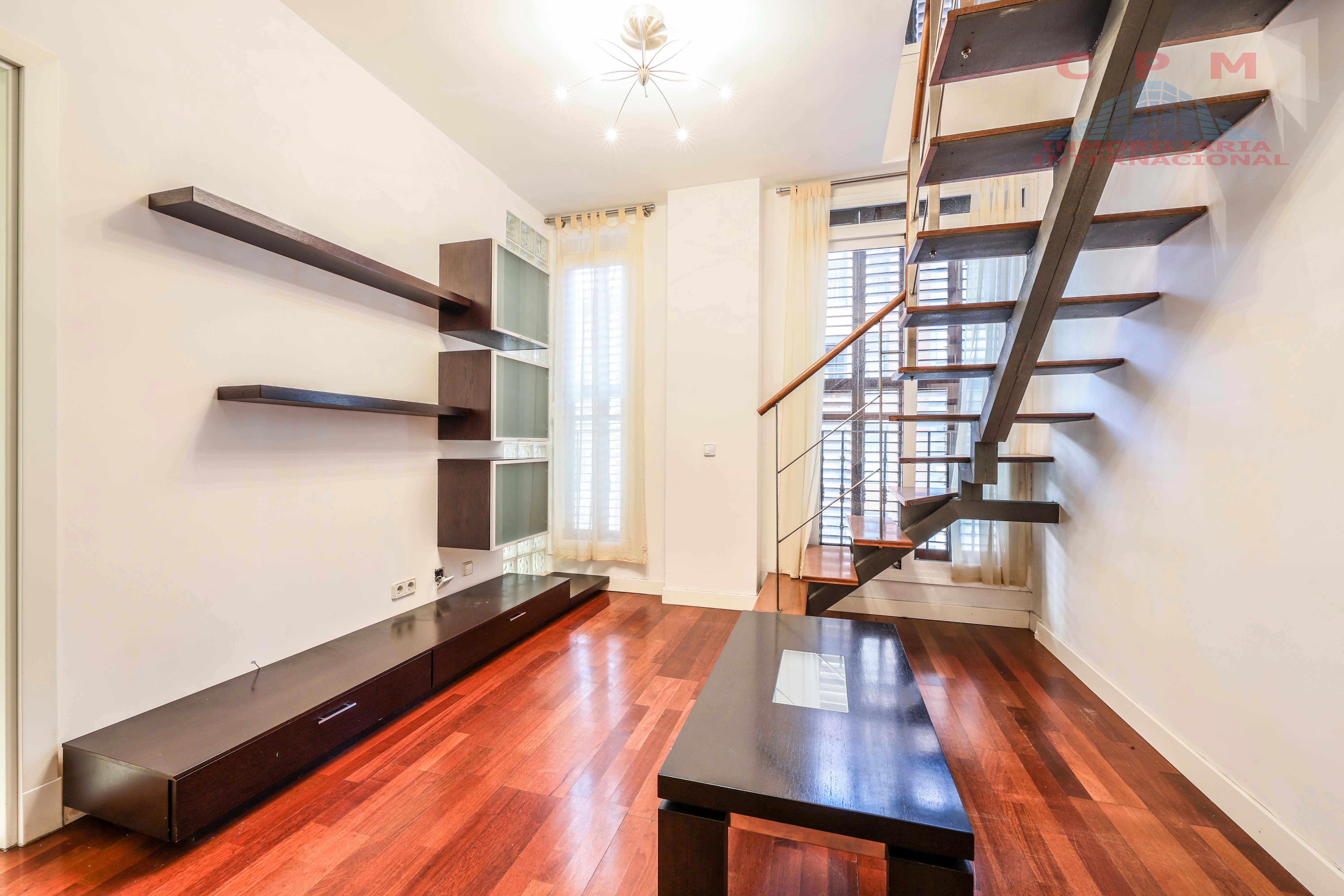 Dúplex de lloguer a Trafalgar