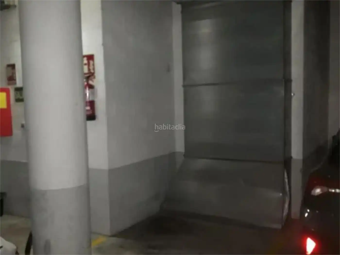 Einzelparkplatz zur Miete in Carrer de Maria Cortina i Pascual 8