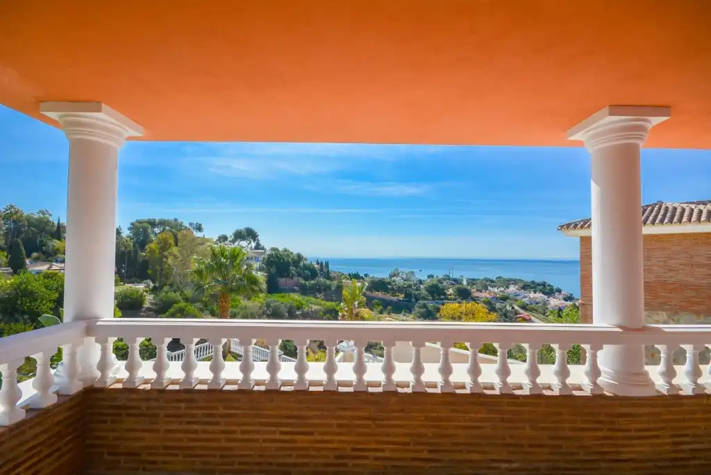 Exterior view of Houses for sale in Benalmádena  with Air Conditioner, Private garden and Terrace