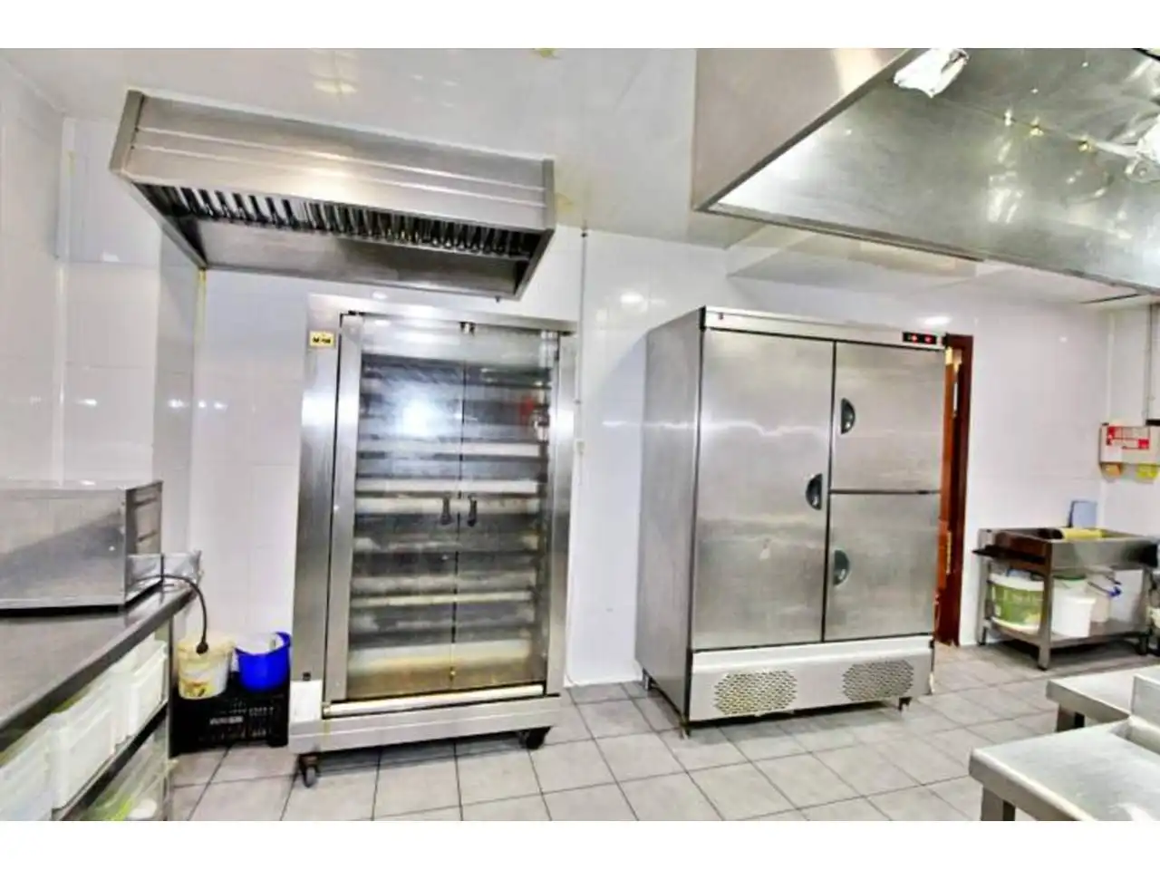 Local comercial de lloguer a Avenida Sant Esteve, imagen 7