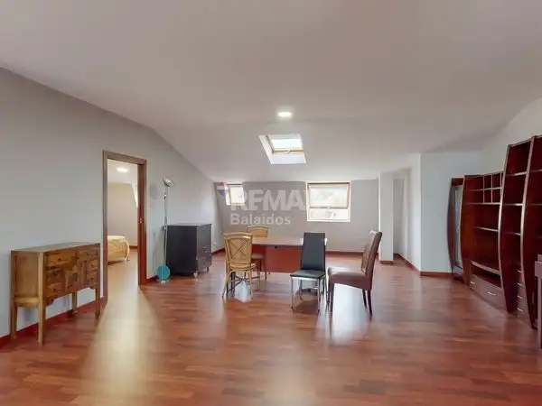Maisonette zum Verkauf in Redondela mit Heizung, Terrasse und Abstellraum