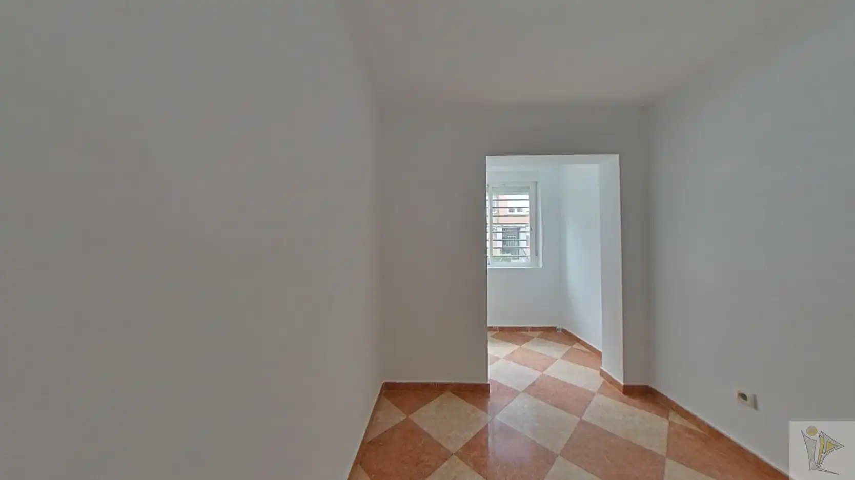 Piso en venta en CL VALMOJADO