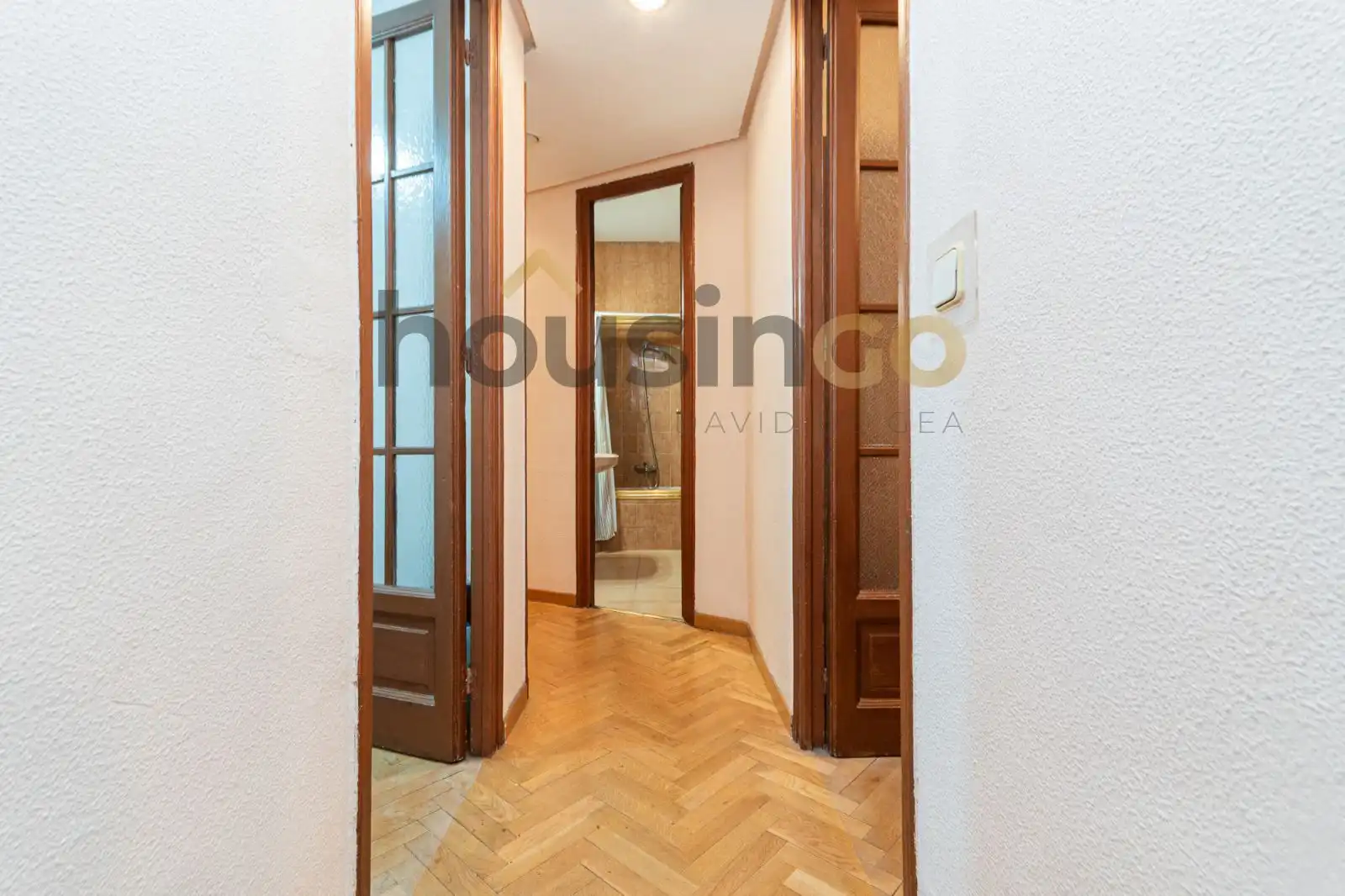Flat for rent in Madrid  with Heating, Parquet flooring and Furnished