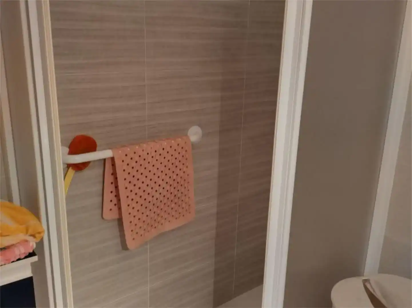 Bathroom of Flat for sale in Mijares  with Storage room and Furnished