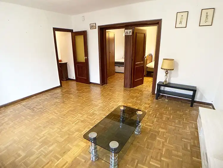 Sala d'estar de Pis en venda en Madrid amb Calefacció, Parquet i Terrassa