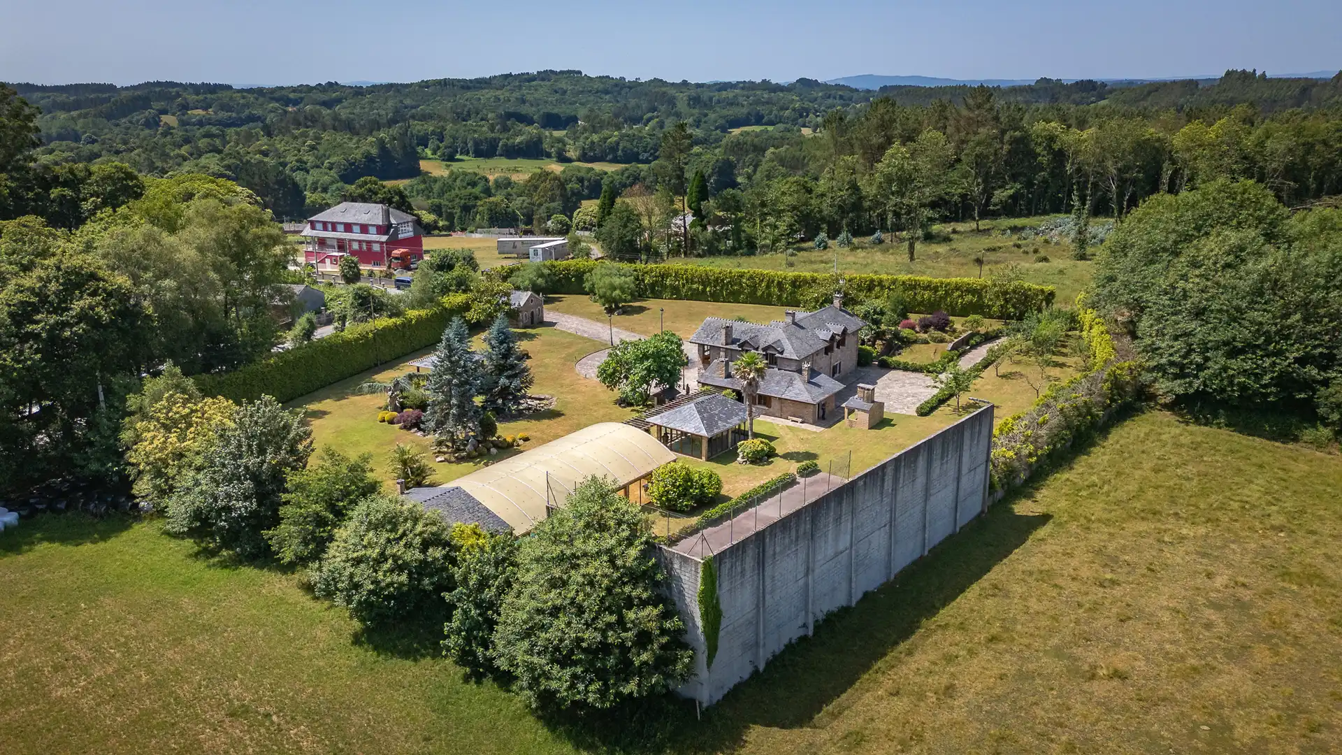 Finca rústica en venta en Cospeito con Piscina