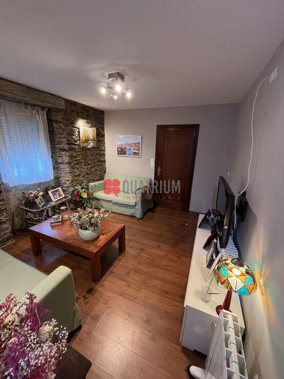 Sala d'estar de Casa o xalet en venda en Touro amb Calefacció i Jardí privat