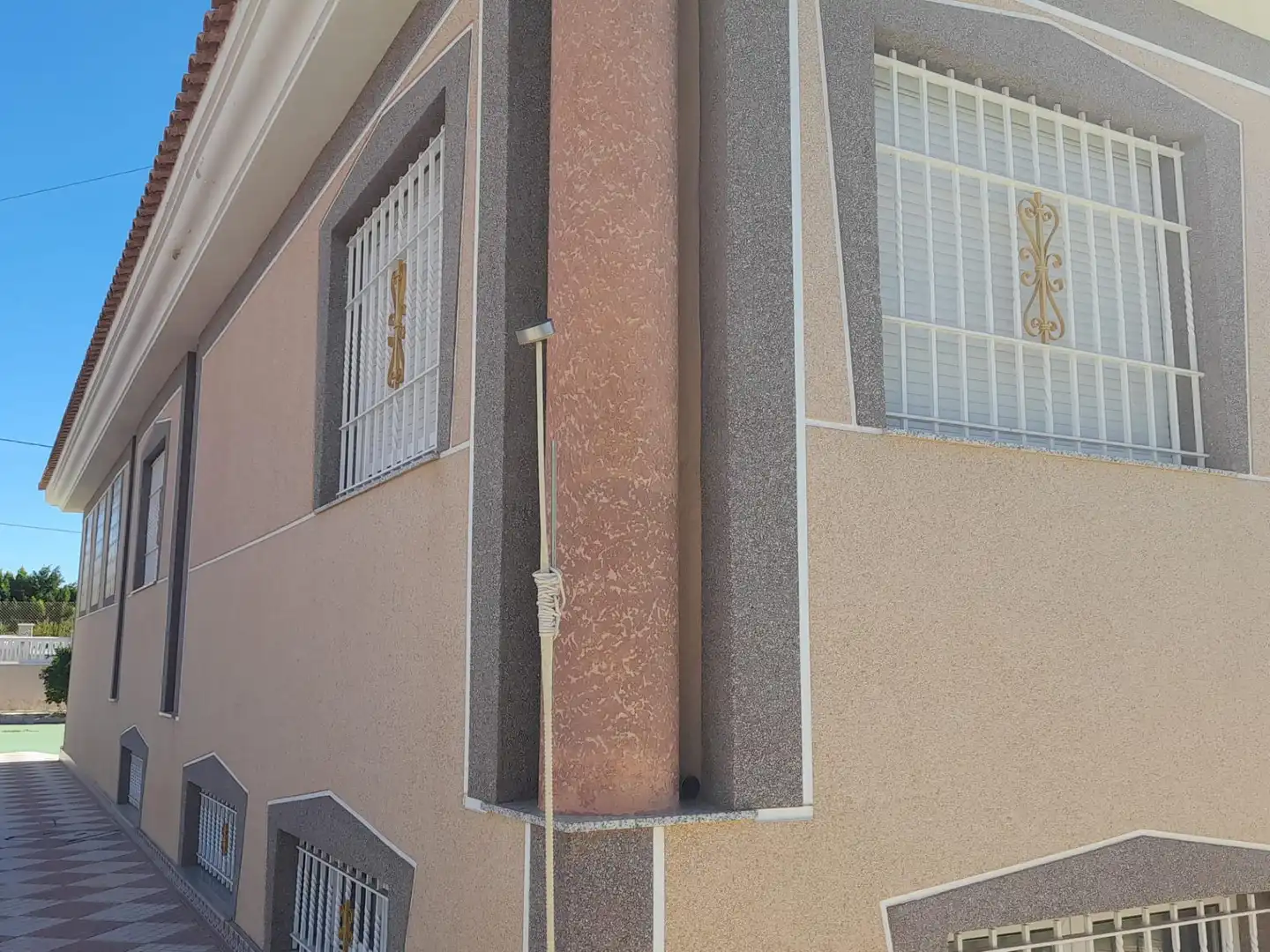 Vista exterior de Casa o xalet en venda en Alicante / Alacant amb Calefacció, Jardí privat i Terrassa
