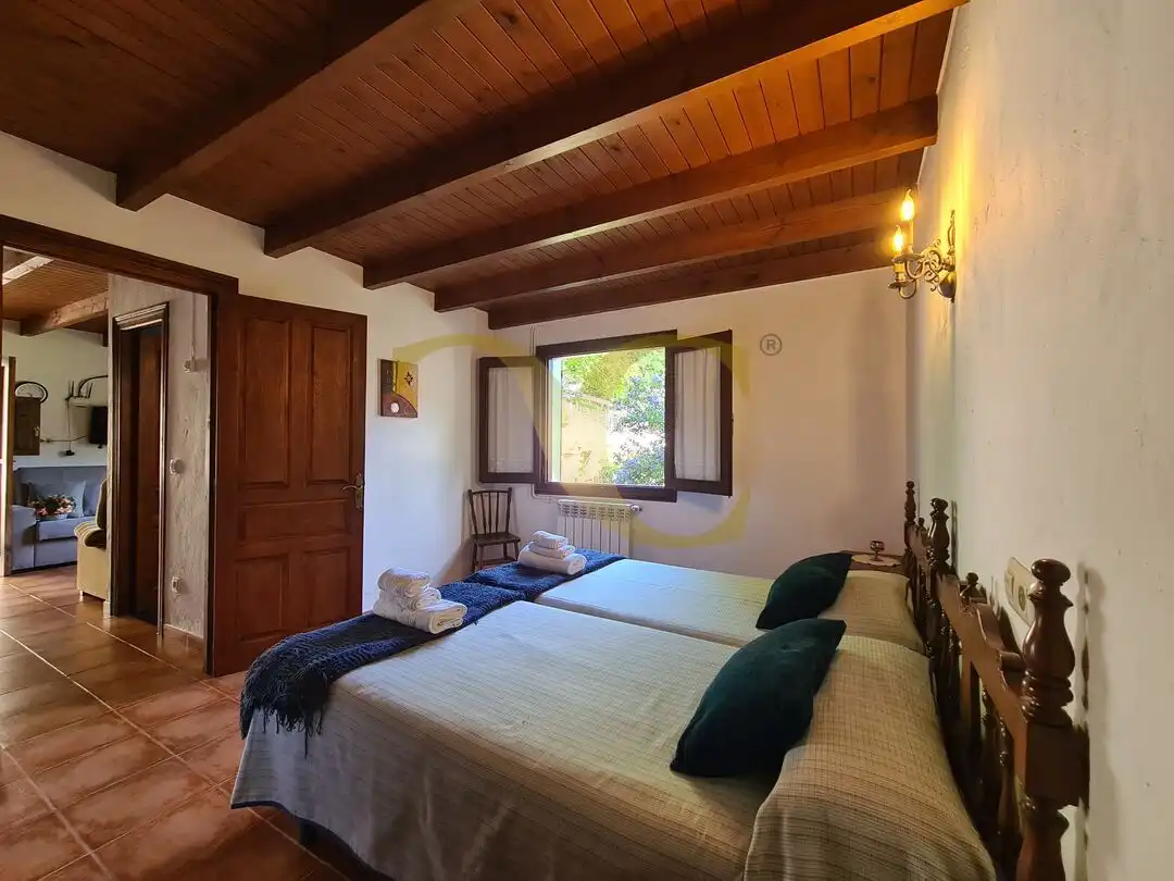 Dormitori de Casa o xalet en venda en Peñamellera Alta amb Calefacció, Jardí privat i Terrassa