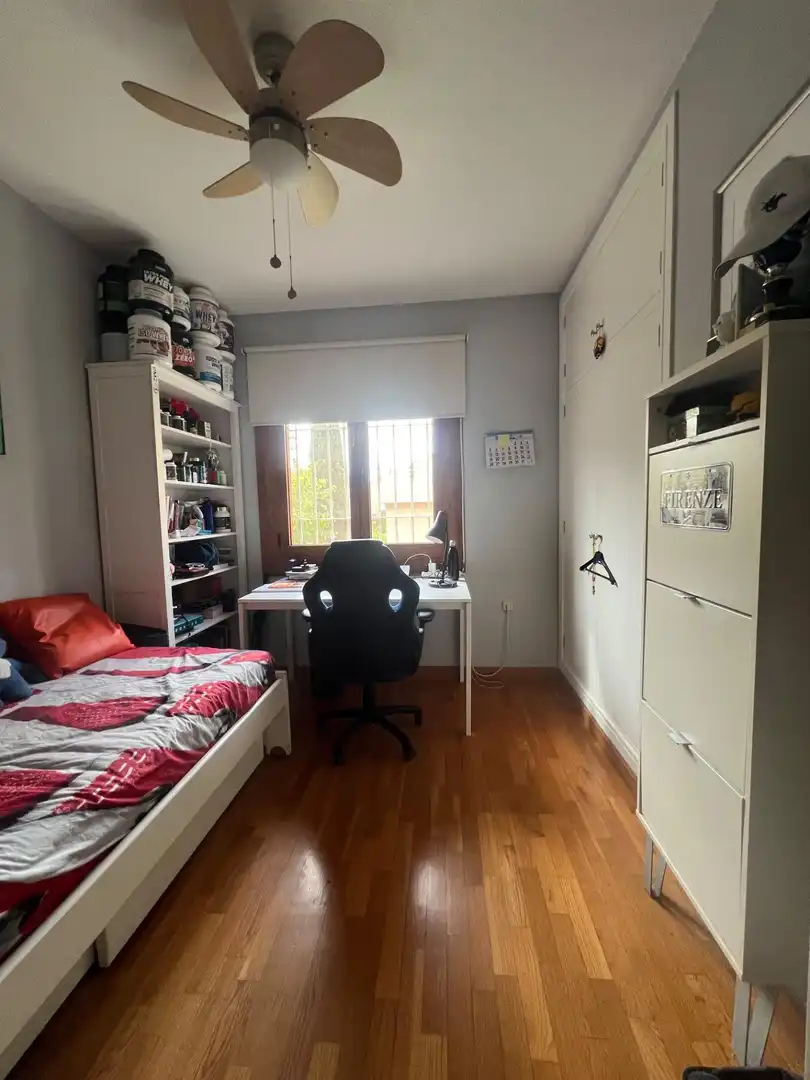 Habitación de Casa adosada en venta en Pedanías Este