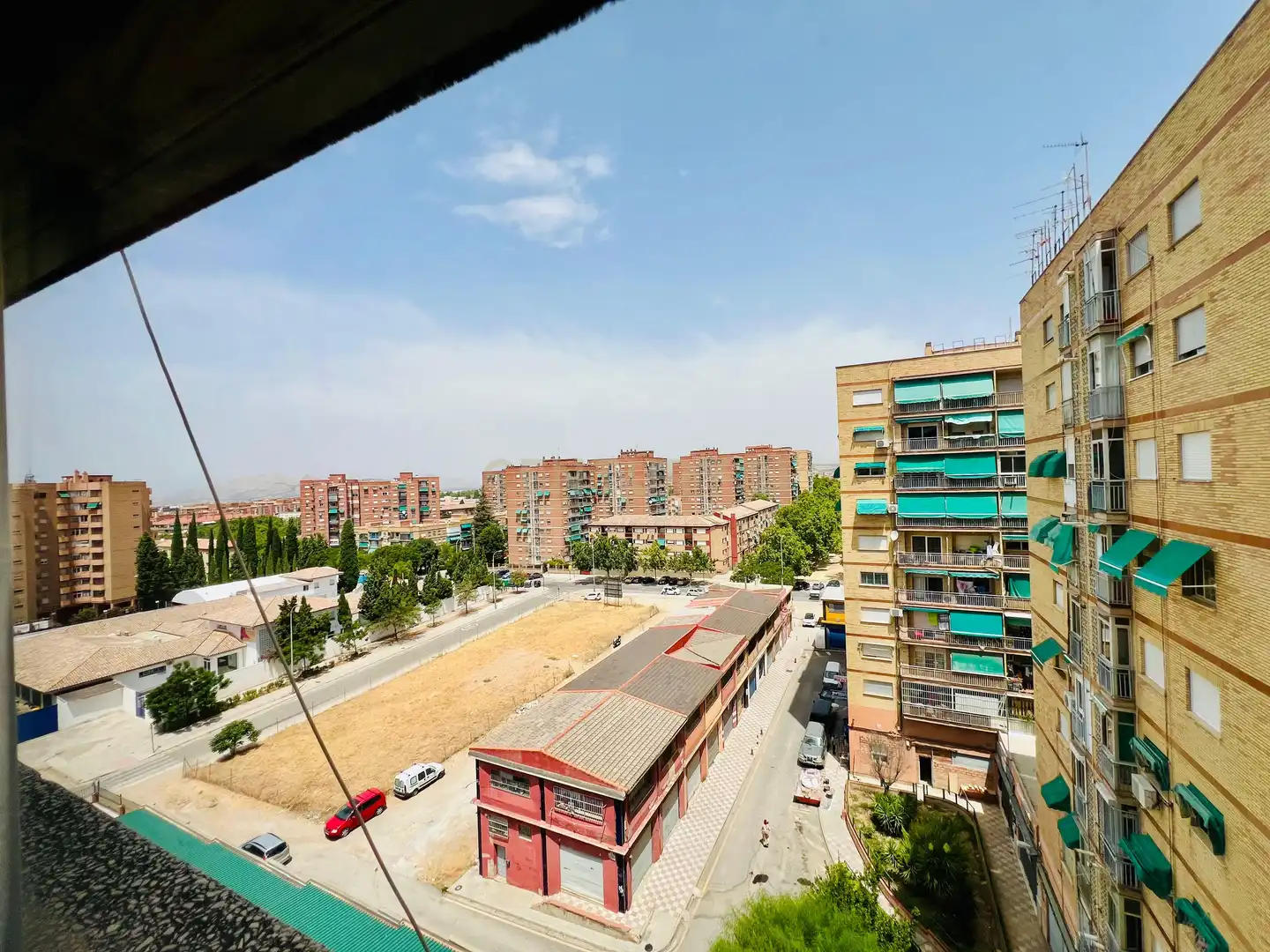 Exterior view of Flat for rent in Granada  with Air Conditioner, Oven and Washing machine