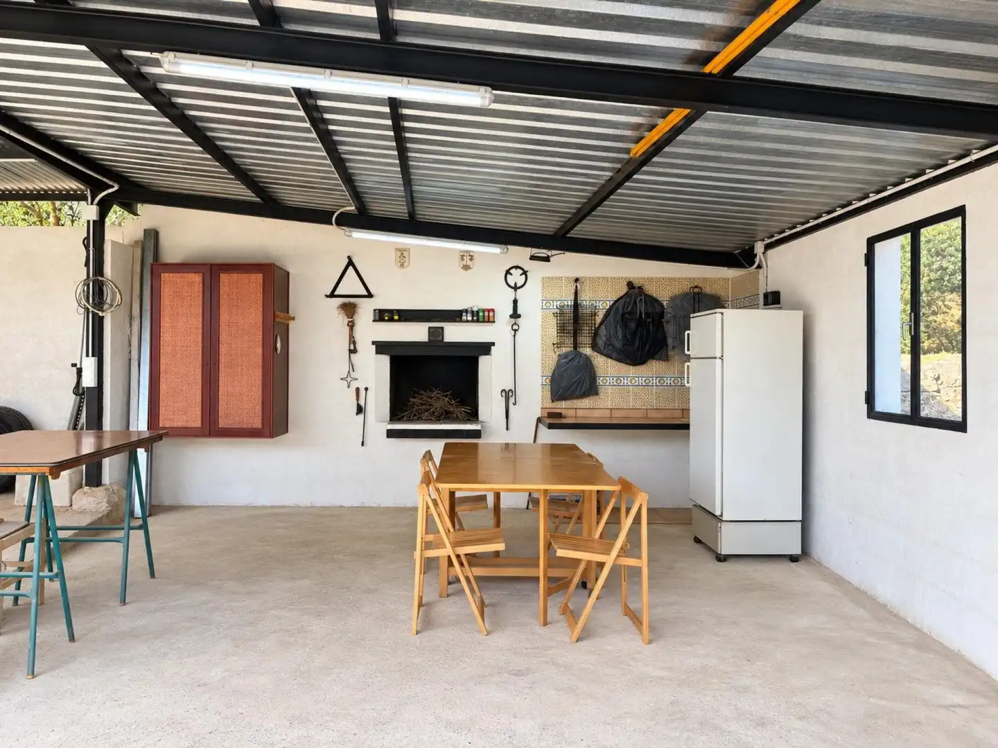 Country homes for sale in Almansa  with Heating, Swimming Pool and Furnished