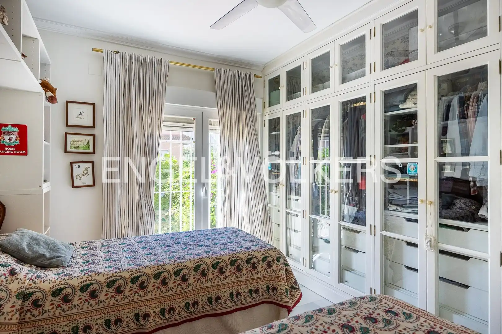Bedroom of Houses for sale in Sevilla  with Air Conditioner, Heating and Private garden