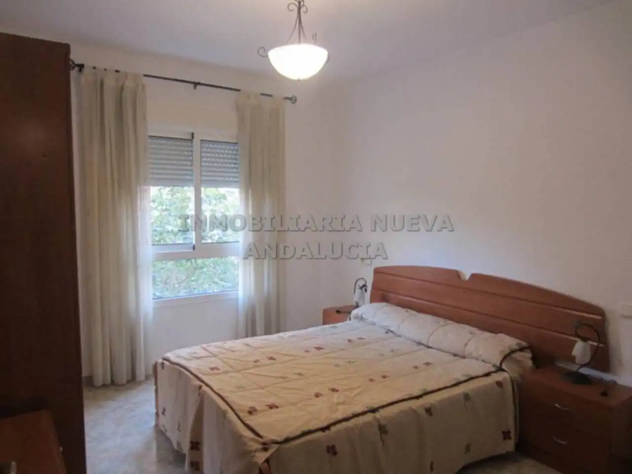 Habitación de Piso de alquiler en Almería con Amueblado