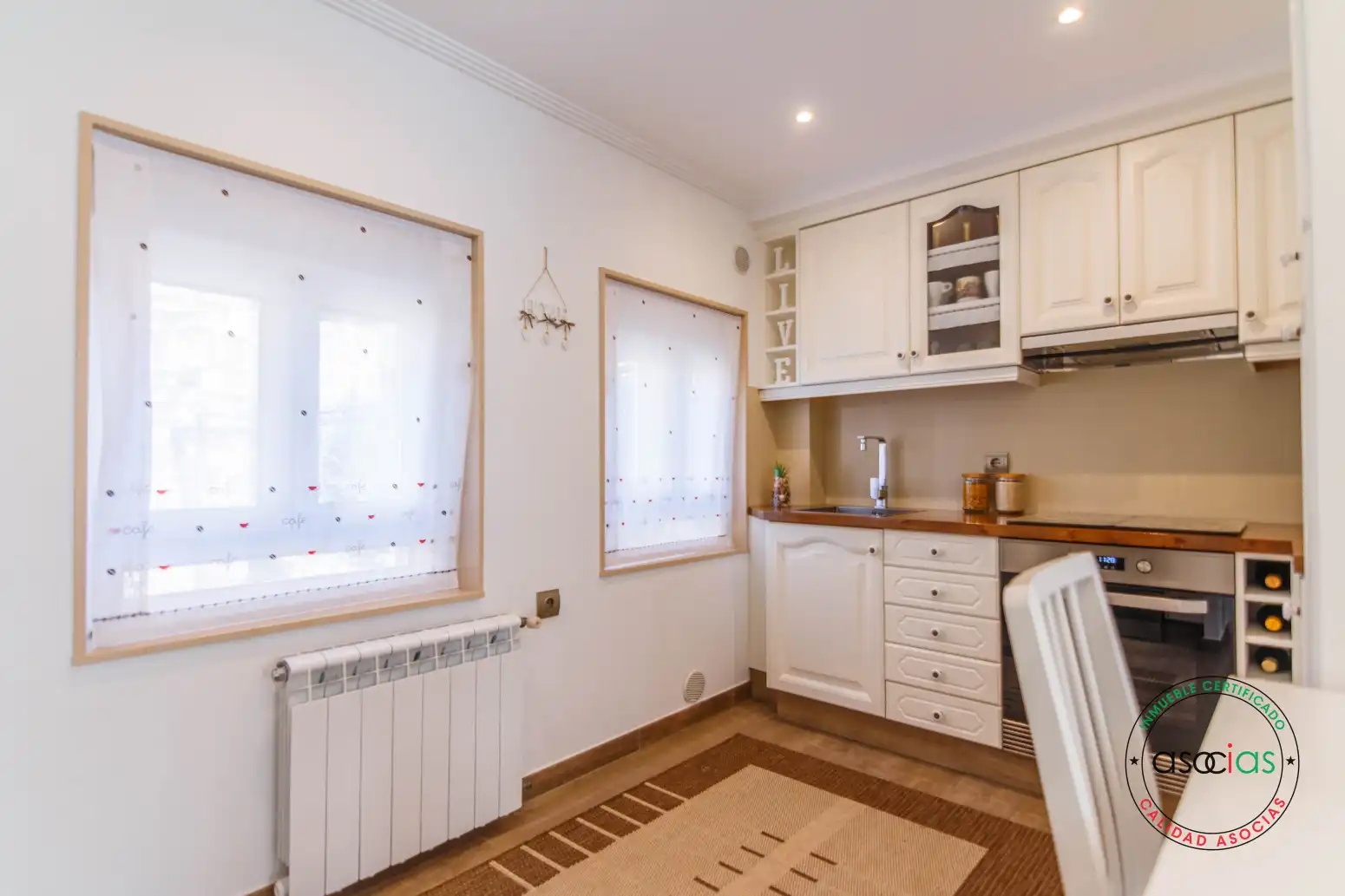Kitchen of Flat for sale in Oviedo   with Heating