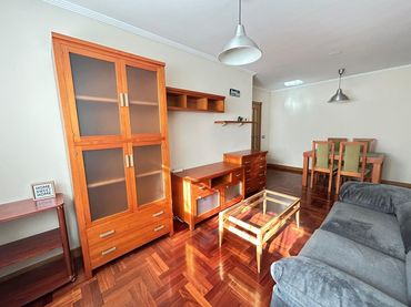 Flat with lift to rent in Sur