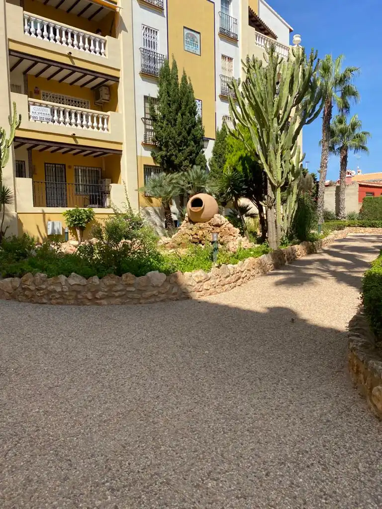 Planta baixa en venda a Avenida Roentgen, Zona los Frutales