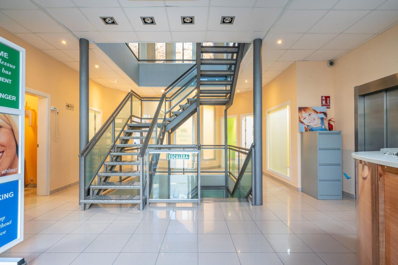 Gebaude zur Miete in Vera