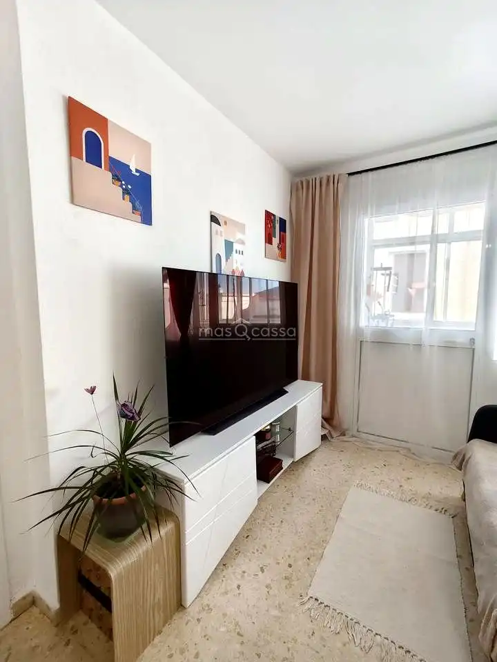 Sala d'estar de Estudi de lloguer en La Línea de la Concepción amb Terrassa