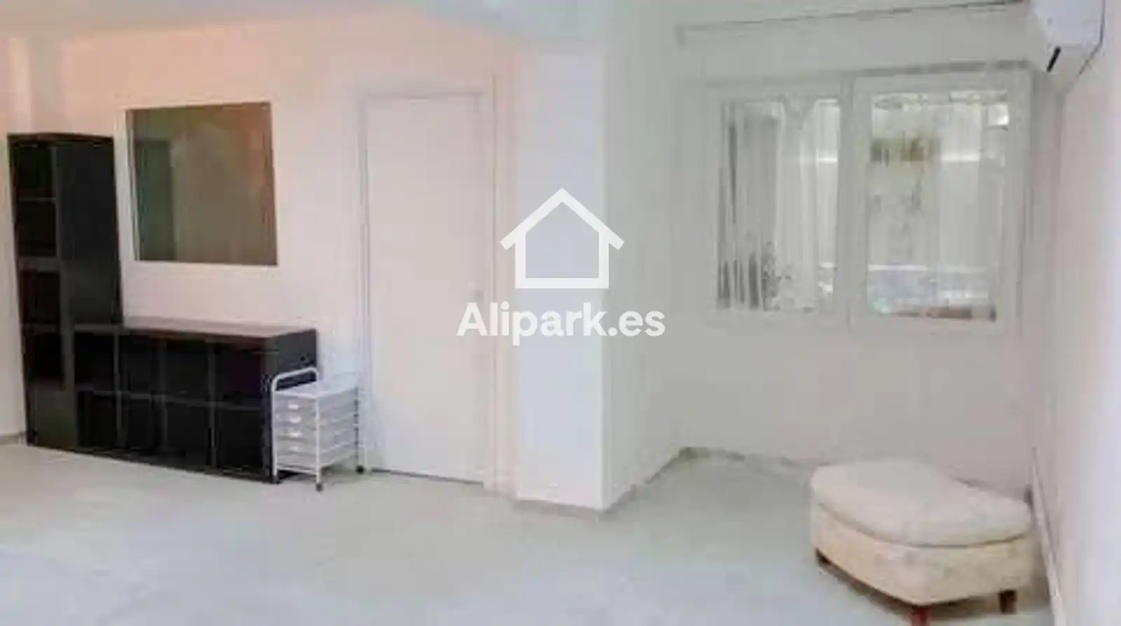 Habitación de Piso en venta en Alicante / Alacant con Aire acondicionado y Amueblado