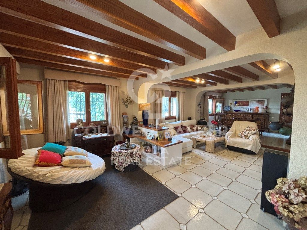 Sala d'estar de Finca rústica en venda en Finestrat amb Jardí privat, Terrassa i Piscina