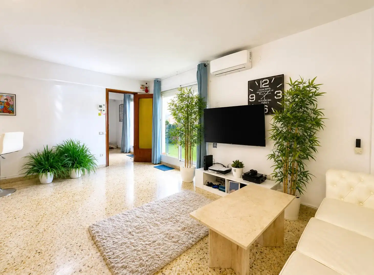 Sala d'estar de Àtic en venda en Pineda de Mar amb Aire condicionat, Calefacció i Terrassa