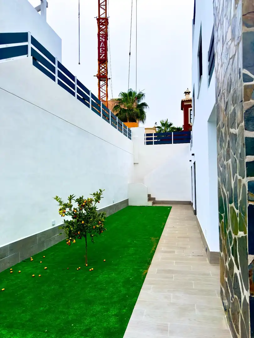 Terrassa de Casa o xalet en venda en Rojales amb Jardí privat, Terrassa i Piscina