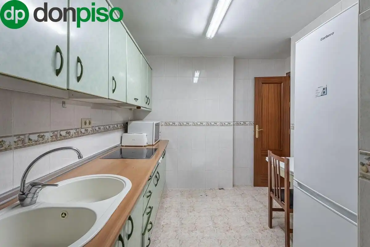 Cocina de Piso en venta en Granada con Amueblado