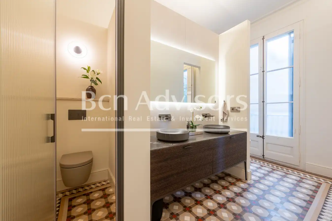 Bany de Apartament en venda en Barcelona amb Aire condicionat, Calefacció i Terrassa