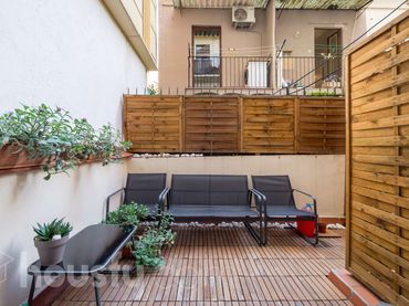Wohnung mit Balkon zum Verkauf in Carrer de Calàbria .