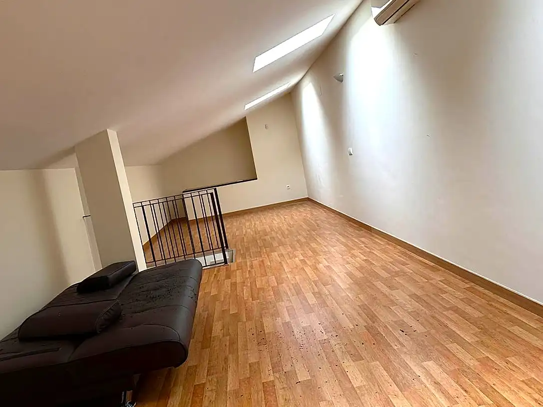 Wohnung zum Verkauf in Vilajuïga mit Parkett