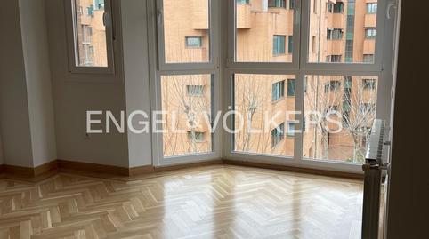 Foto 3 de Piso de alquiler en Tintín y Milú, Alameda de Osuna,  Madrid Capital