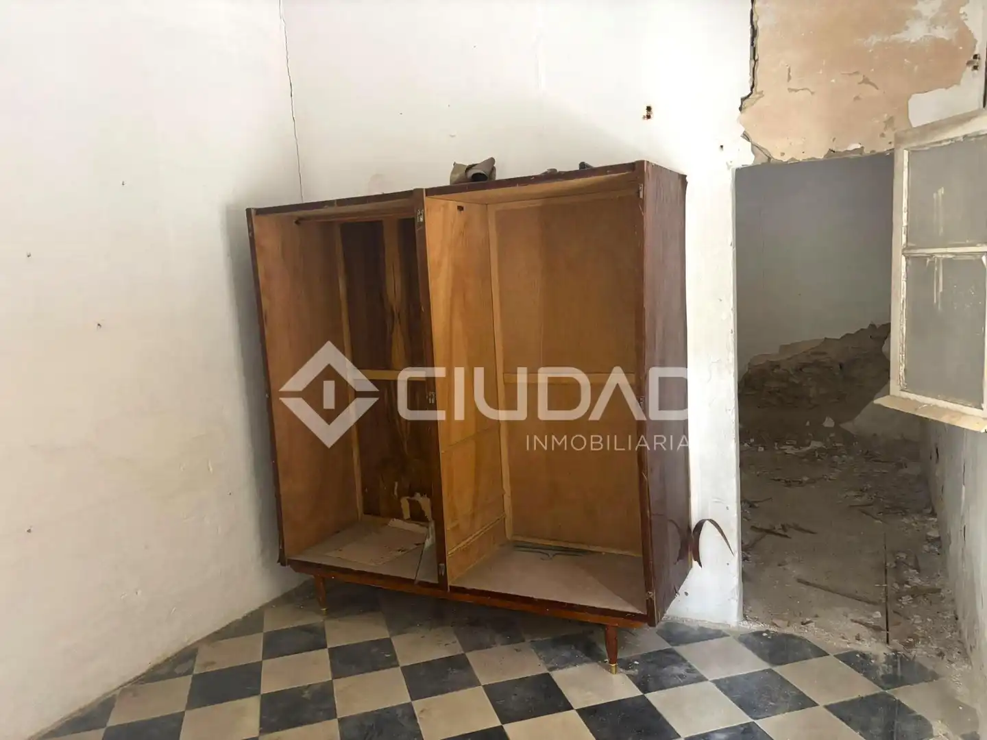 Houses for sale in V Centenario - Piletas - Capuchinos