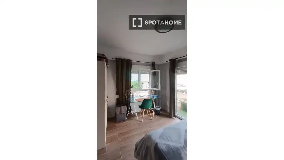 Habitación de Piso para compartir en Alicante / Alacant con Aire acondicionado, Calefacción y Amueblado