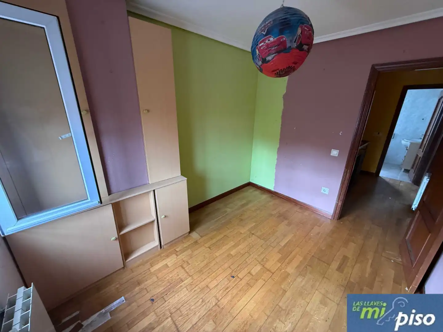 Dormitori de Casa adosada en venda en Cigales amb Calefacció, Jardí privat i Parquet