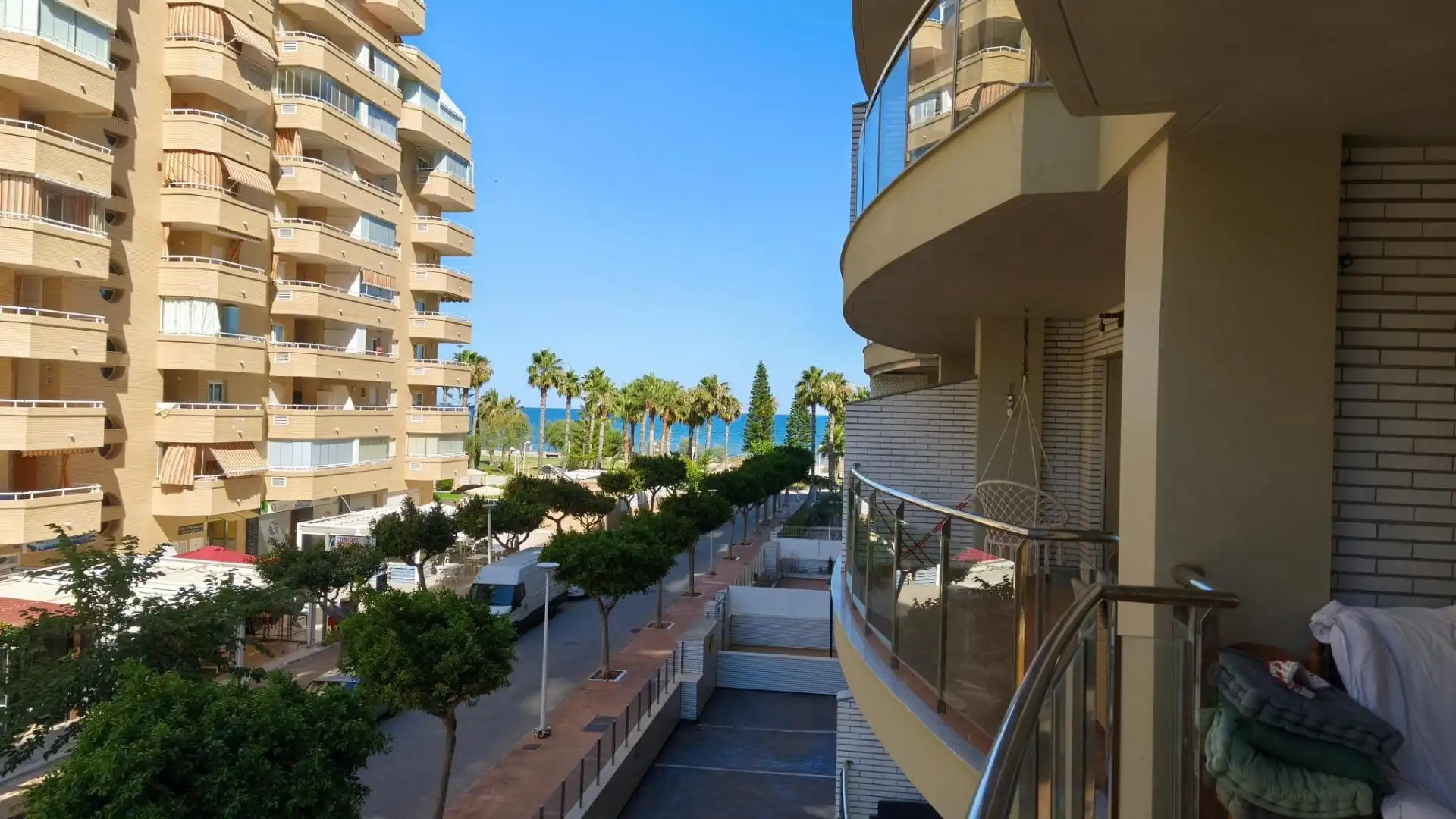 Vista exterior de Apartament en venda en Oropesa del Mar / Orpesa amb Aire condicionat, Moblat i Balcó