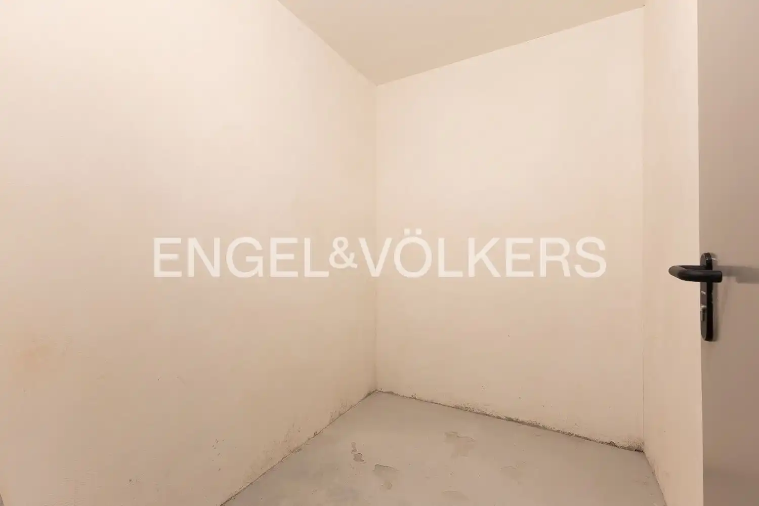 Flat for rent in Valencia  with Air Conditioner, Heating and Parquet flooring