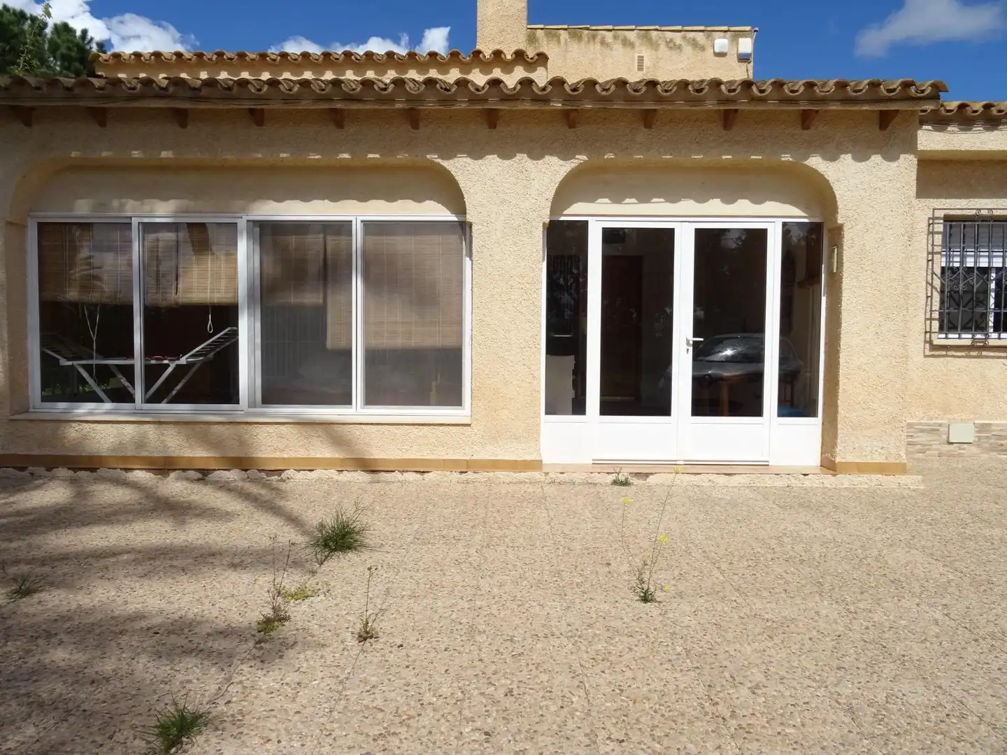 Vista exterior de Casa o xalet en venda en Cartagena amb Jardí privat